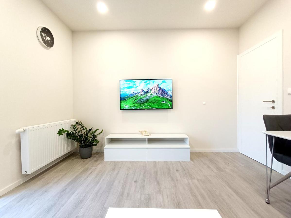 New Apartment Papillon Makarska Exterior foto